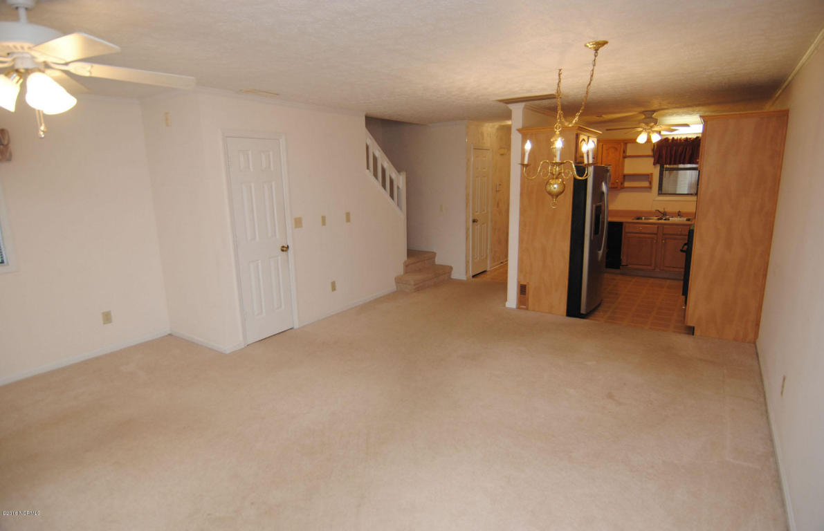 1410 Willoughby Park Ct #7