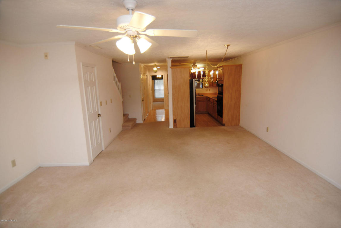 1410 Willoughby Park Ct #7