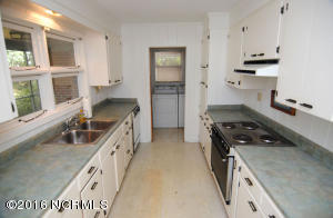 810 E Wilmington St