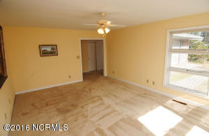 810 E Wilmington St