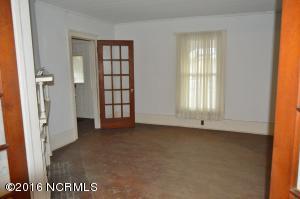 110 N Cowan St