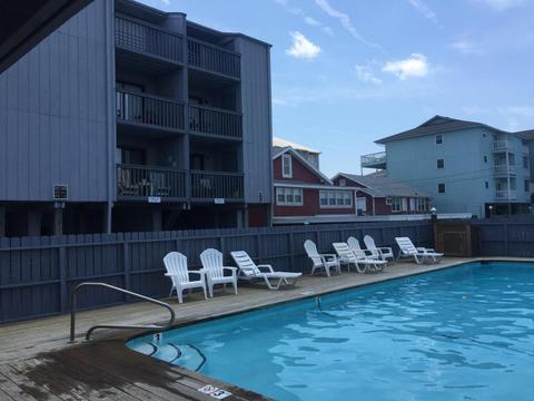 222 Carolina Beach Ave N #218