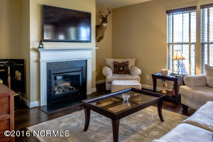 202 Willow Ridge Dr