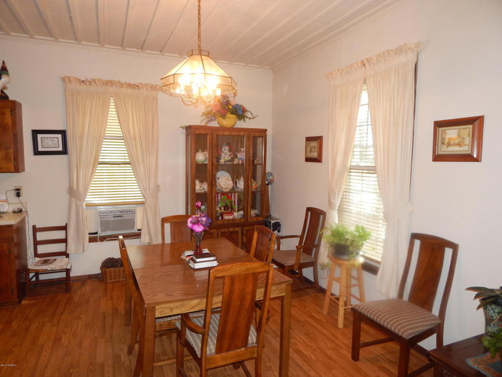 134 Bay Rd