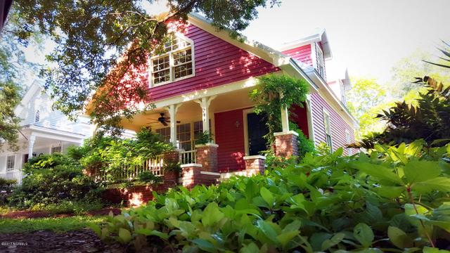 120 W West St