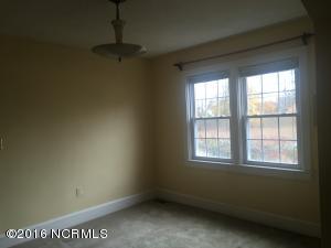220 W Southerland St
