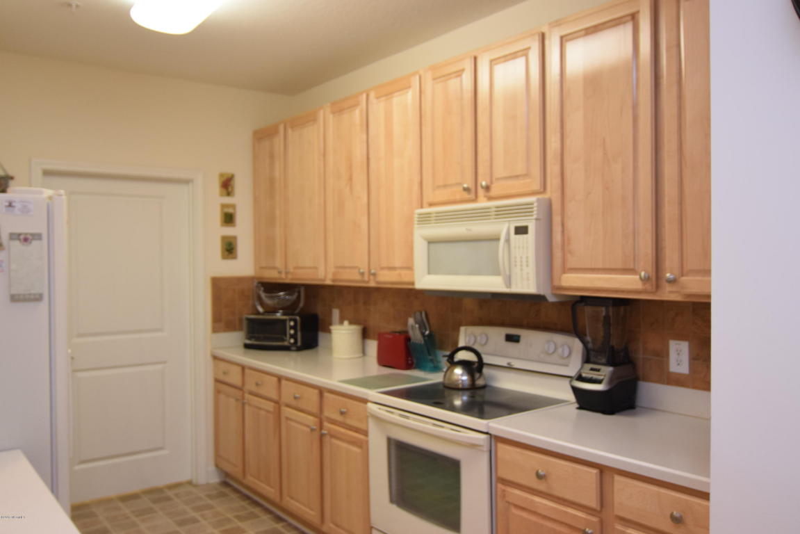 280 Woodlands Way NW #19