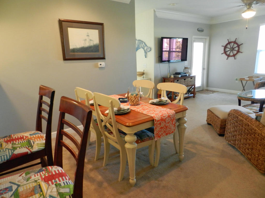 395 S Crow Creek Dr #2317