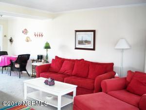 204 W Bogue Sound Dr #A