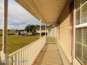 733 Queens Creek Rd