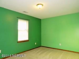 733 Queens Creek Rd