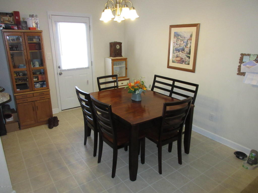 103 Greencrest Cir
