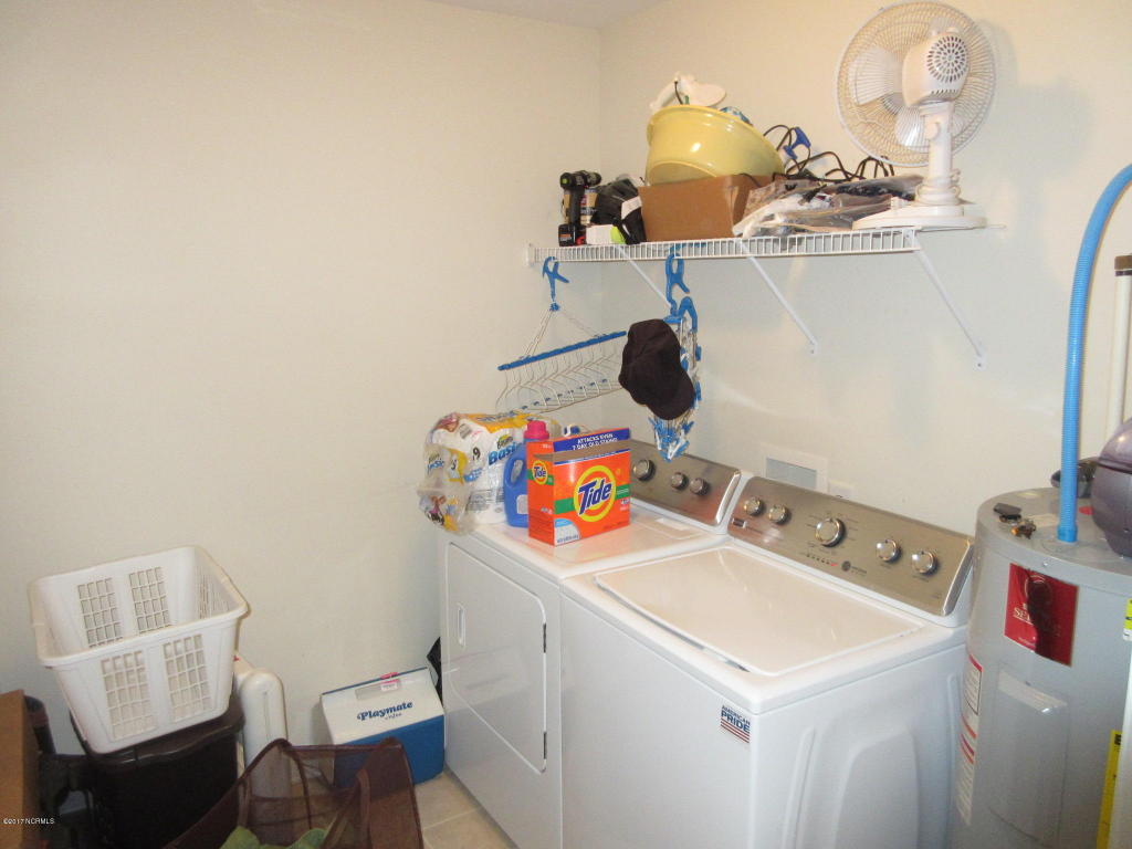 103 Greencrest Cir