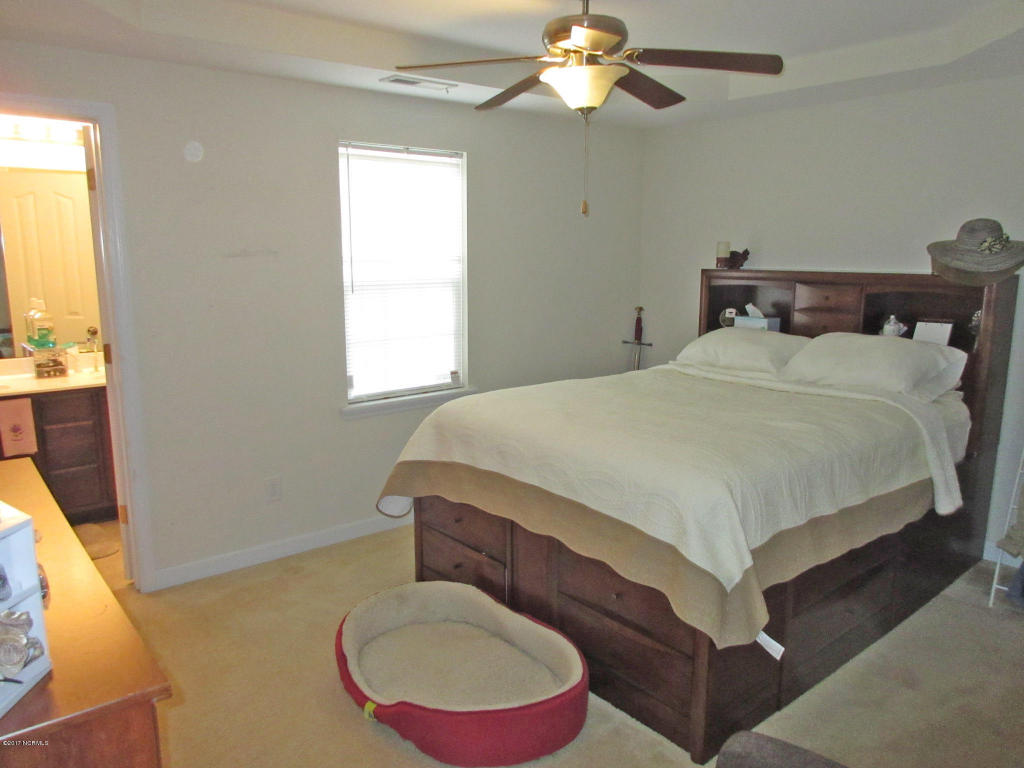 103 Greencrest Cir