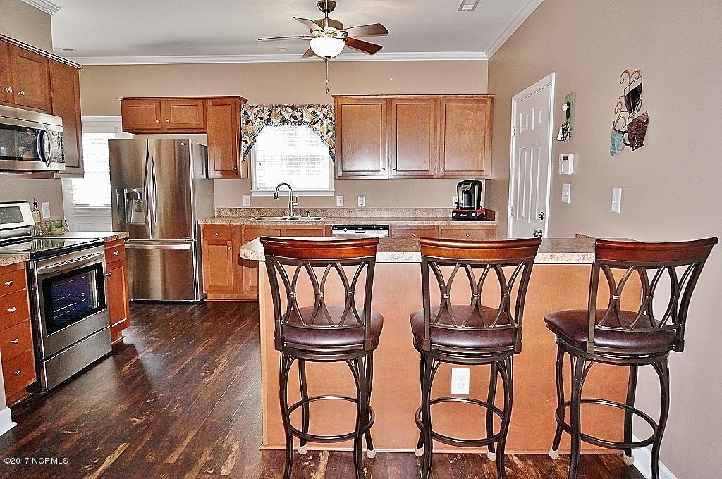 805 Mill River Rd