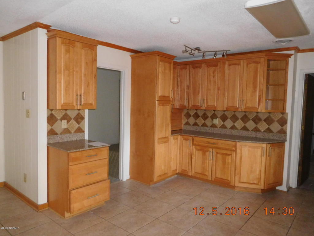 106 Villa Dr