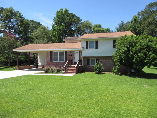 418 University Dr