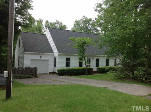 418 University Dr