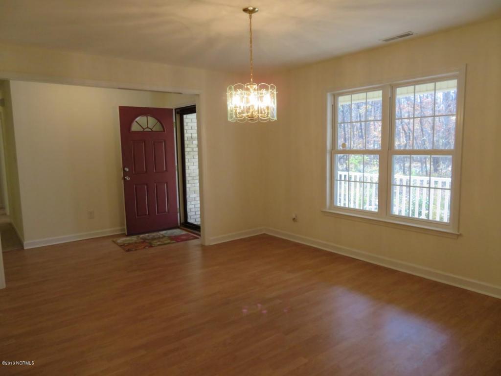 116 Gatewood Dr