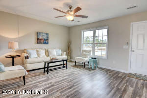 400 Alder Ct