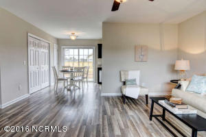 400 Alder Ct
