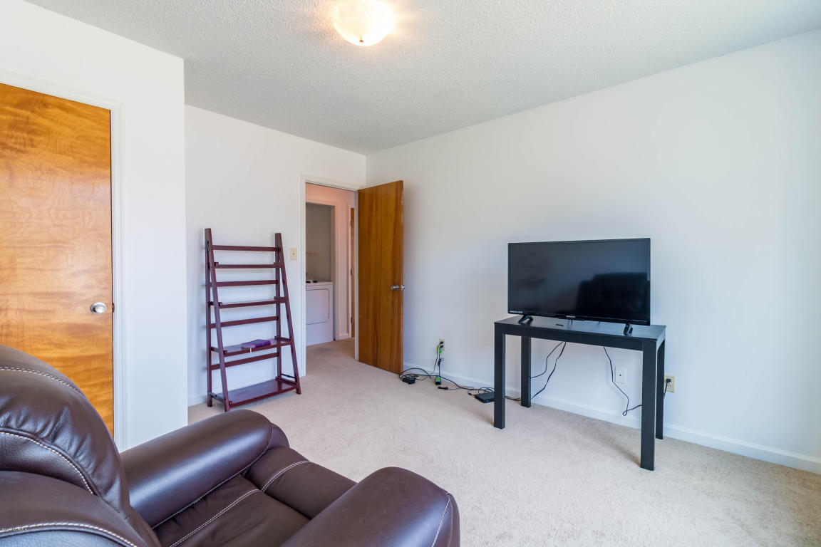 125 Braeburn Blvd