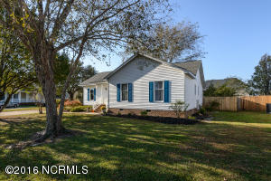596 Bayberry Ln