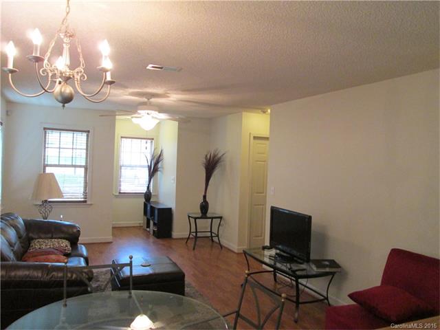 For Sale: 985 Valiant Dr #APT 51 Statesville, NC 28677