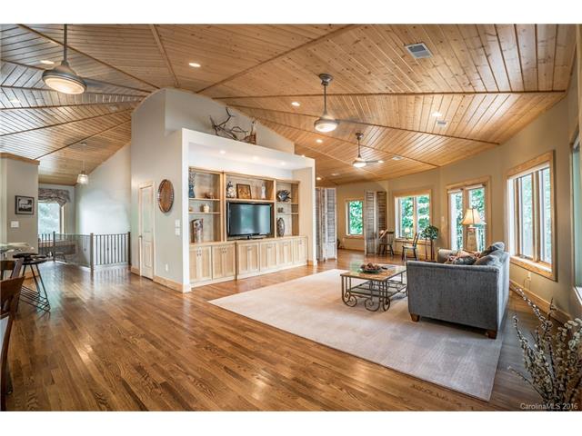 9316 Legrand Dr