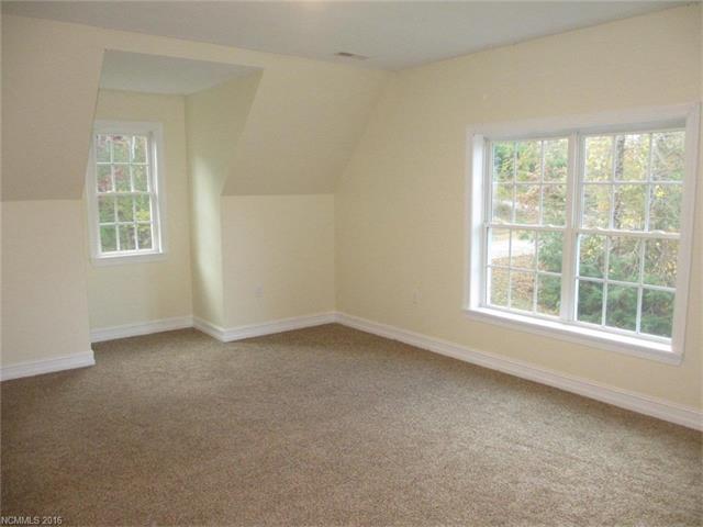 34 Creek Run Rd