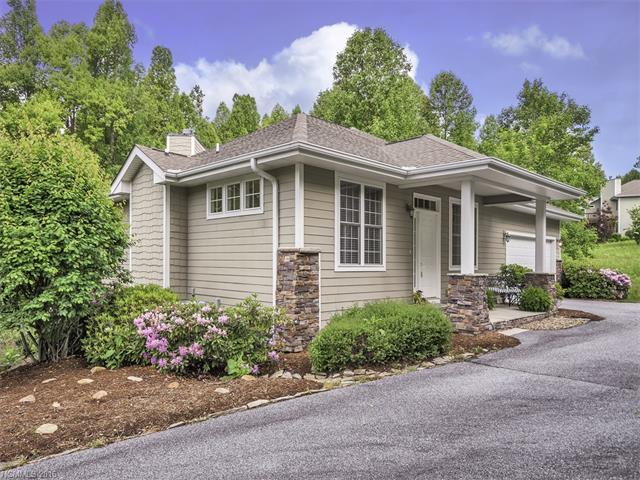 38 Green Meadow Ct, Flat Rock NC 28731