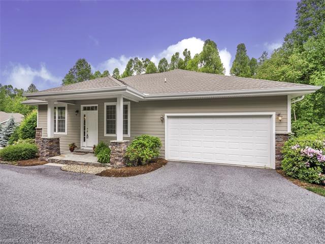38 Green Meadow Ct, Flat Rock NC 28731