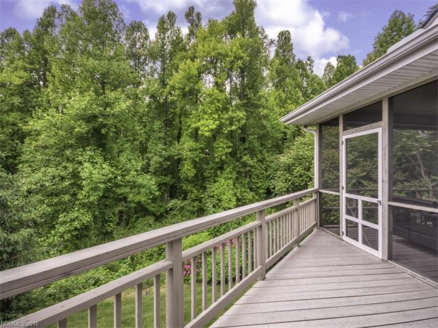 38 Green Meadow Ct, Flat Rock NC 28731
