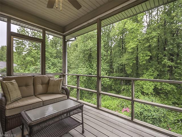 38 Green Meadow Ct, Flat Rock NC 28731
