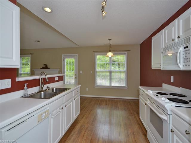 For Sale: 30 S Sunberry Trl Fletcher, NC 28732