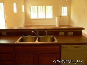 For Sold: 64 Fox Briar Dr #APT 18 Fletcher, NC 28732