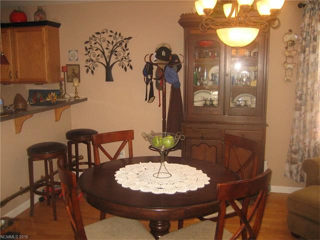 For Sale: 809 S Whitted St Hendersonville, NC 28739