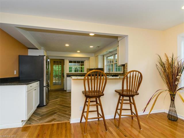 605 White Pine Dr