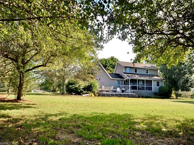 3 Country Dr