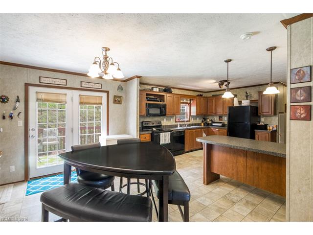 For Sale: 140 Ladybug Ln #APT 8 Penrose, NC 28766
