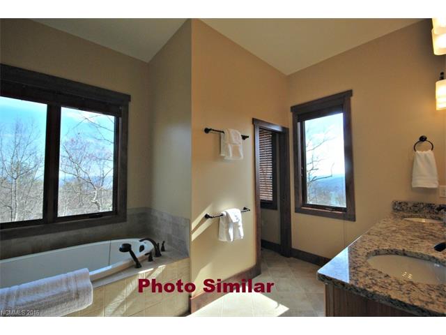 10 Hollydale