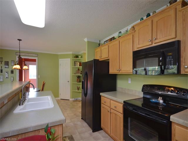 99 Gem Dr