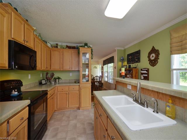 99 Gem Dr