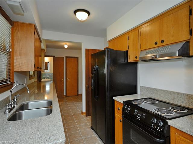 2557 Stamey Cove Rd, Waynesville NC 28786