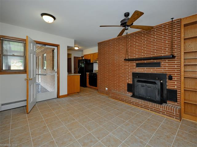 2557 Stamey Cove Rd, Waynesville NC 28786