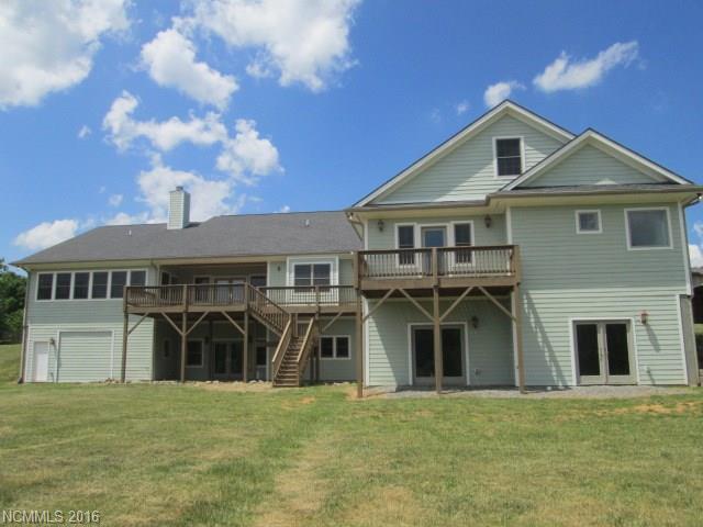 For Sale: 90 Bethharan Dr Waynesville, NC 28786