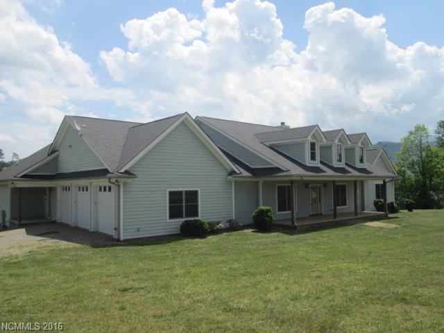 For Sale: 90 Bethharan Dr Waynesville, NC 28786