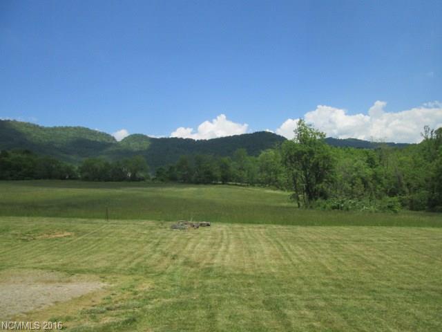 For Sale: 90 Bethharan Dr Waynesville, NC 28786