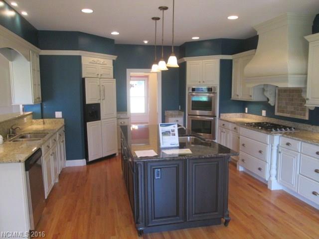 For Sale: 90 Bethharan Dr Waynesville, NC 28786