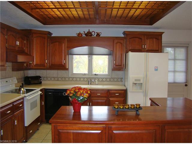 For Sale: 17 Oakland St #APT 1 Weaverville, NC 28787